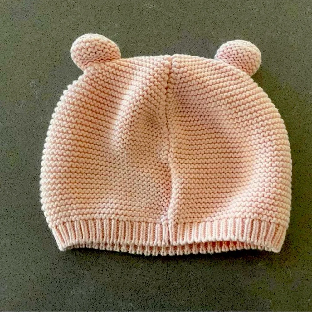 Baby Brannan Bear Pink Beanie 12-18M Toddler Hat Gap Barely worn